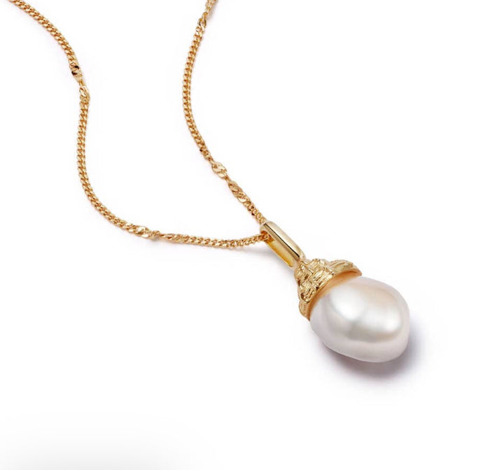 Daisy London Baroque Pearl Shell Necklace