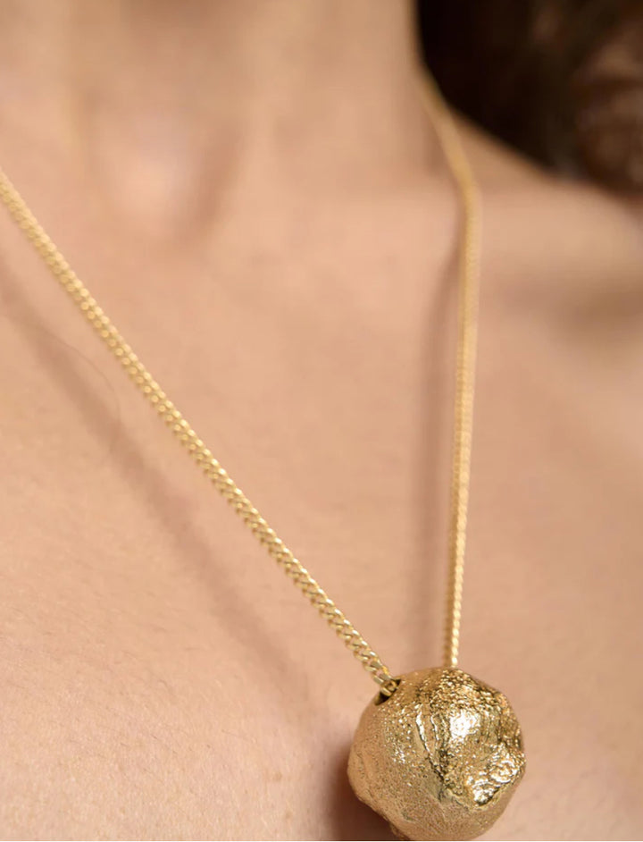 Halo Necklace Gold
