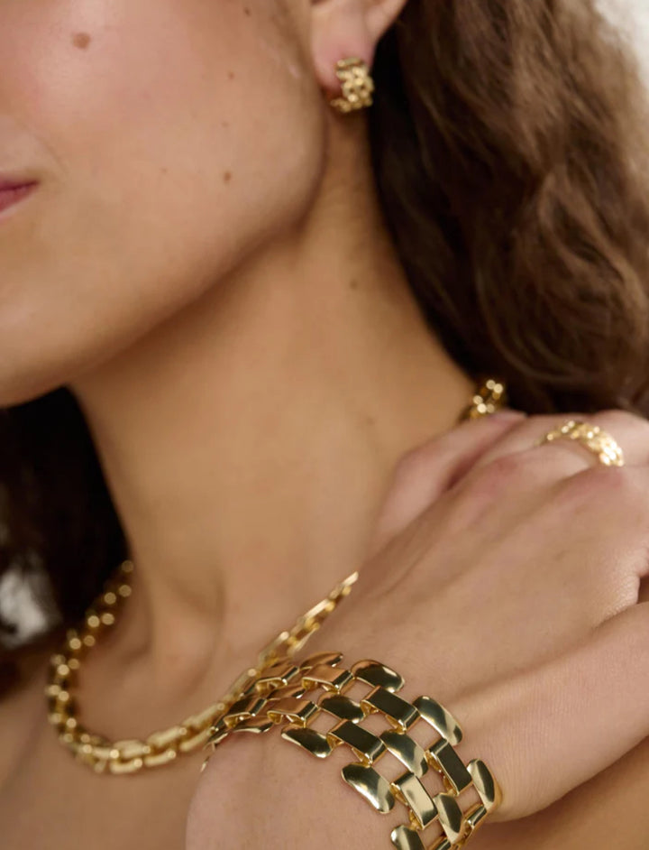 Linear Bracelet Gold