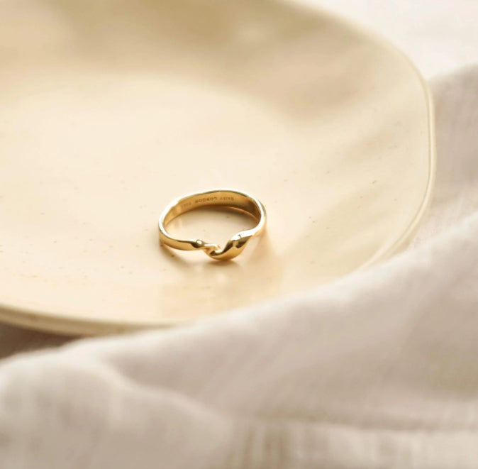 Lalonde Flow Ring Gold