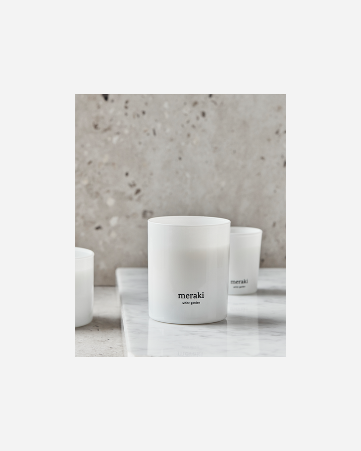 Scented candle, White garden
