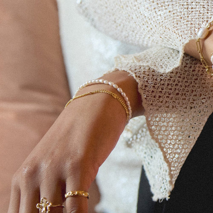 Daisy Freshwater Pearl Bracelet