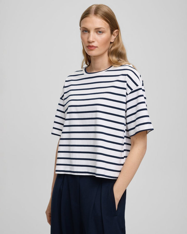Leana Tee