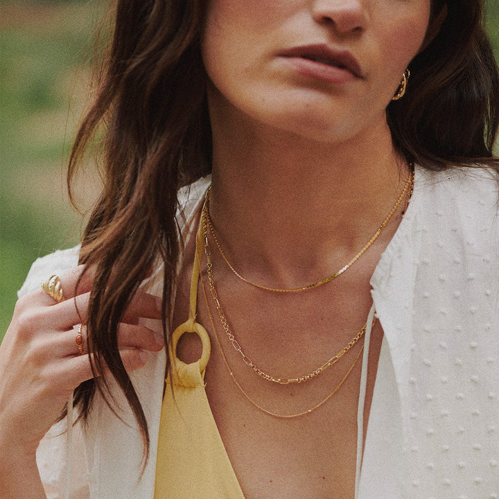 Daisy Spiral Snake Necklace Gold