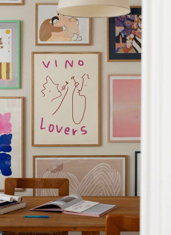 Vino Lovers Framed Print 30x40