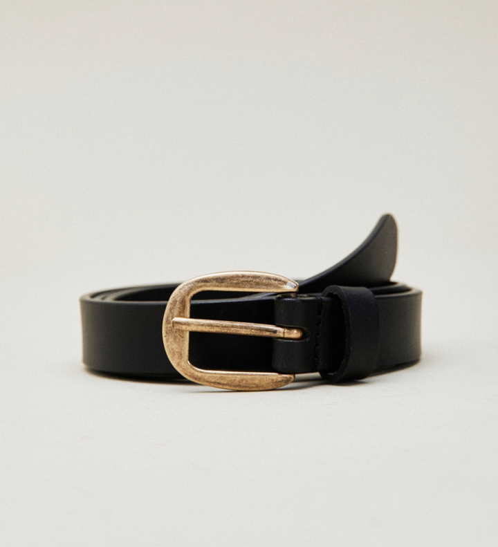 Basic Black Leather Belt
