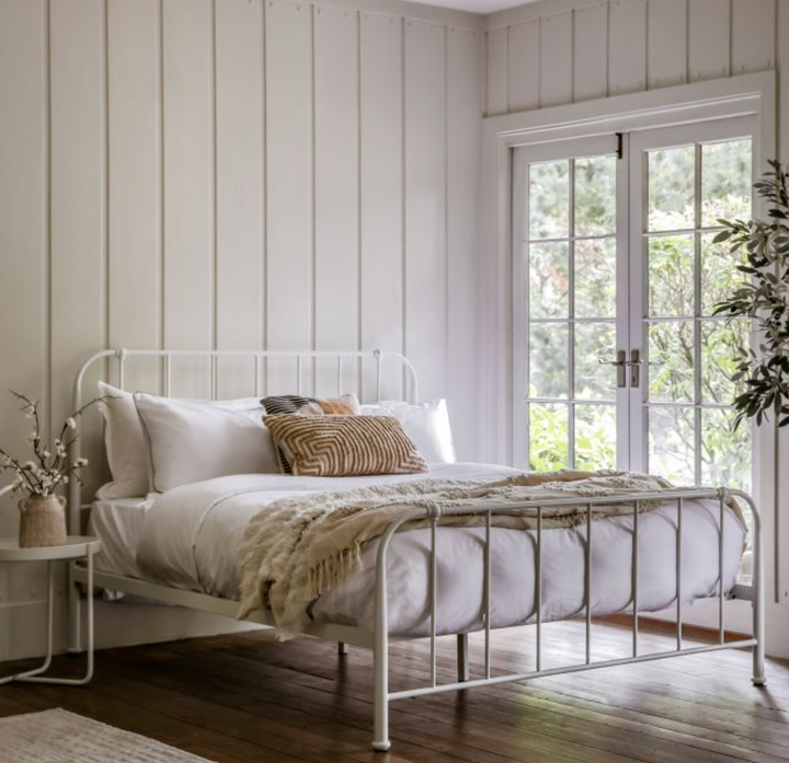 Loughton Bed King Size (Ivory)