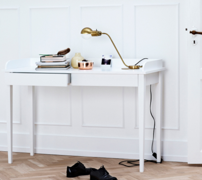 Scandi White Console Table/Dressing Table/Desk