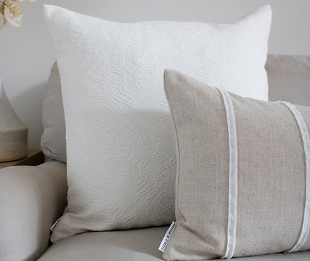 Whilton Feather Cushion Blanc